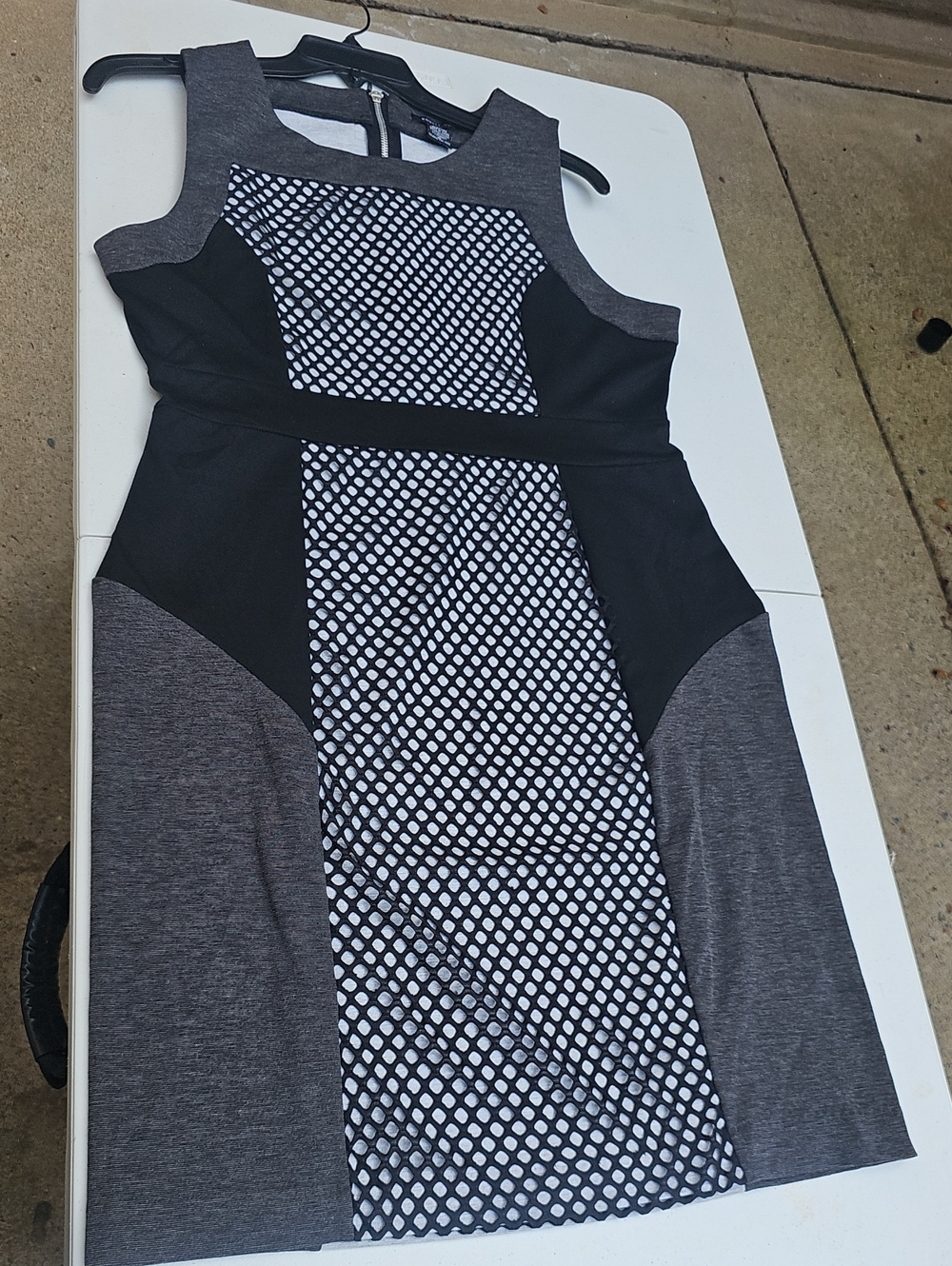 Robert Louis Black, Gray & White Geometric Sheath Dress